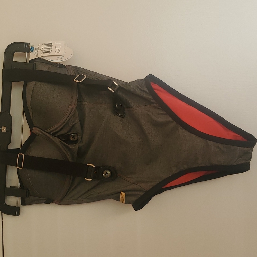 Wet suspender style bathing suit